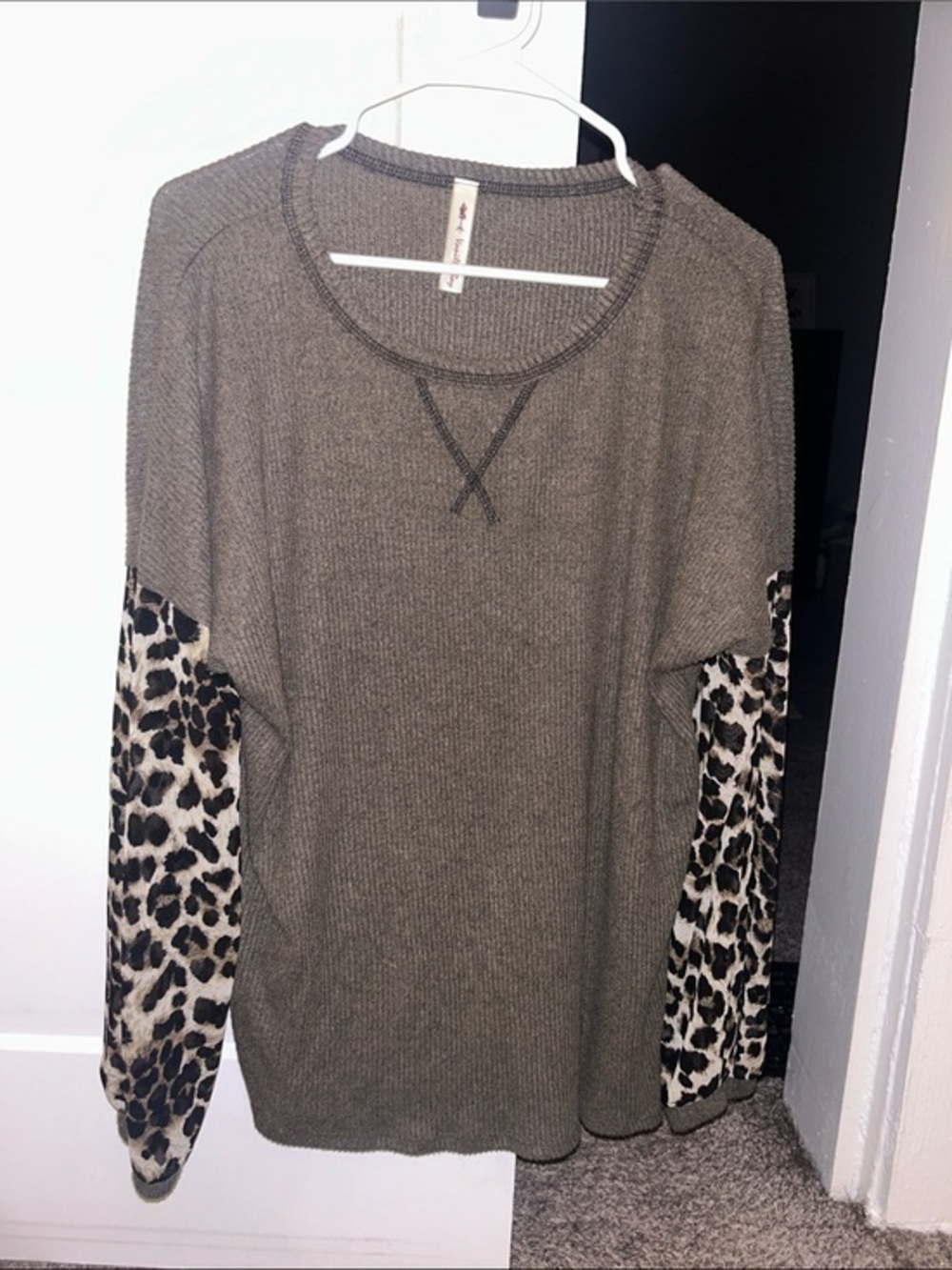 NWOT Vanilla Bay Waffle Knit Long Sleeve Leopard Top